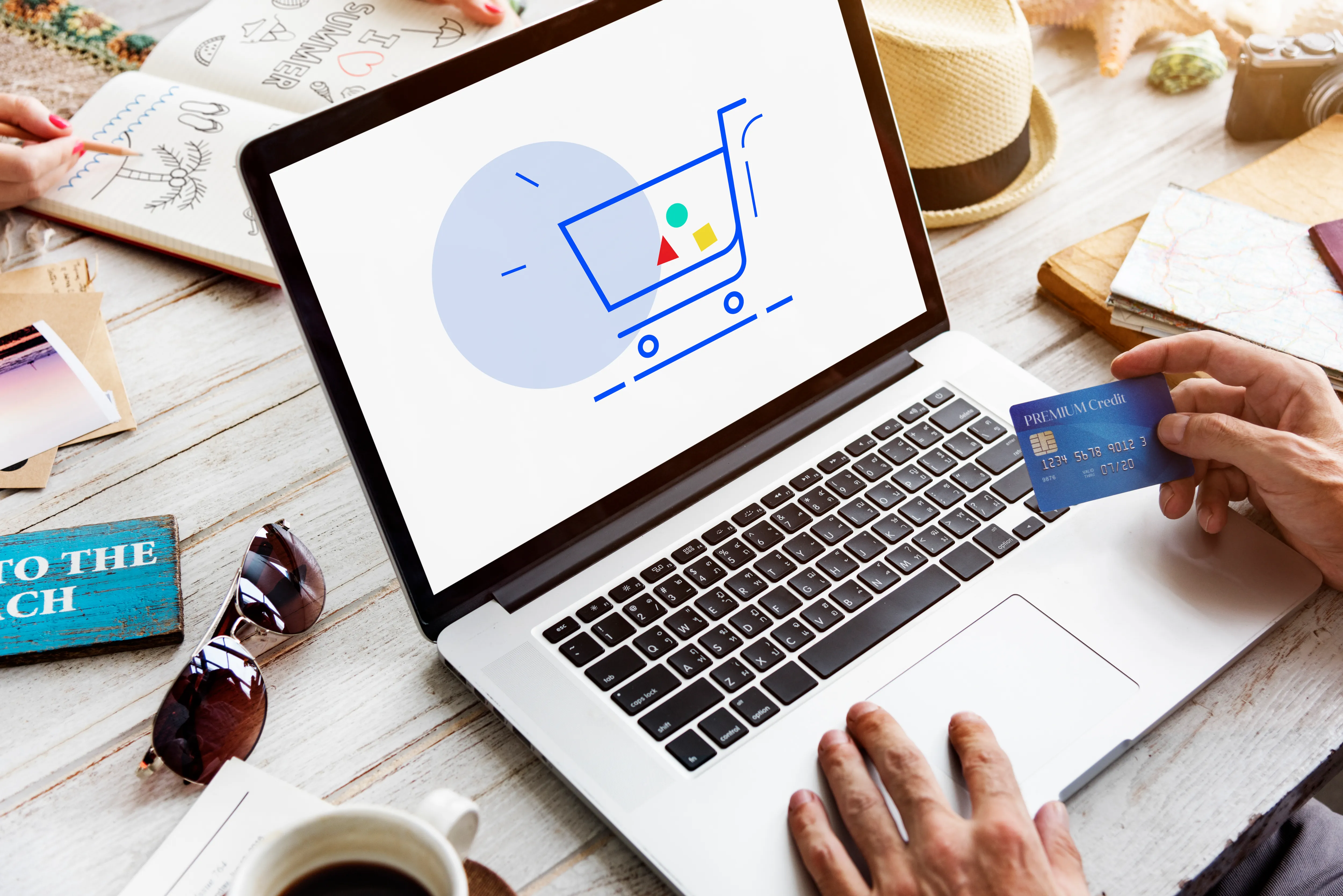 Aperçu d’un site e-commerce réalisé par Yzevo sur ordinateur et mobile